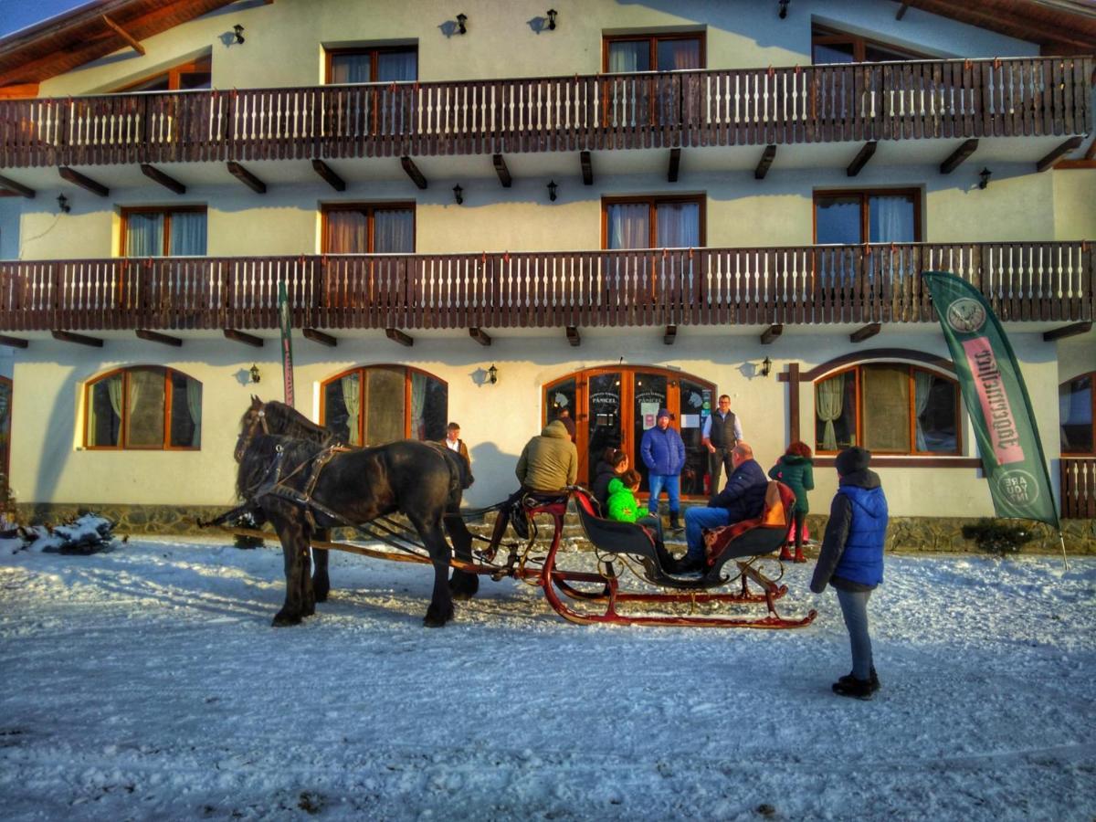Complex Panicel Rîşnov Esterno foto
