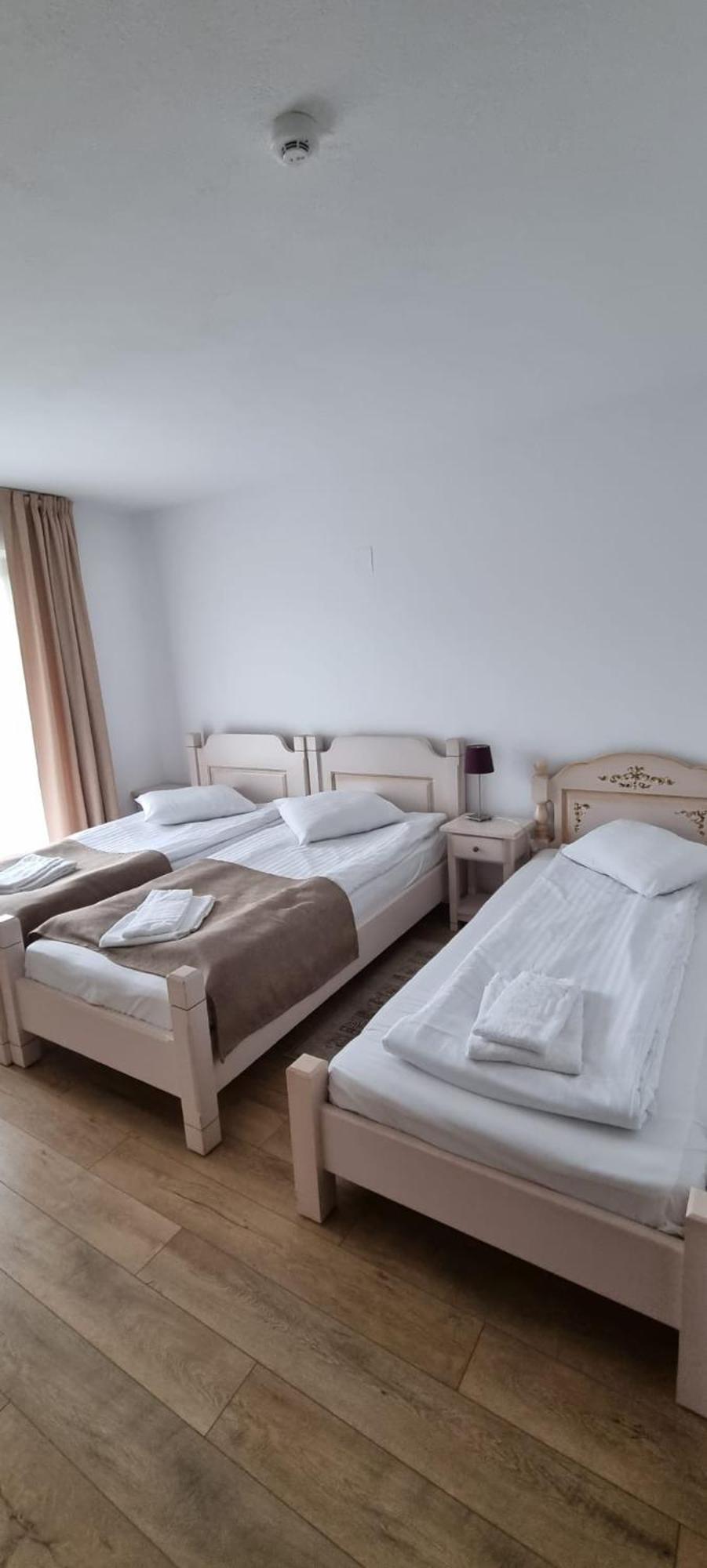 Complex Panicel Rîşnov Esterno foto